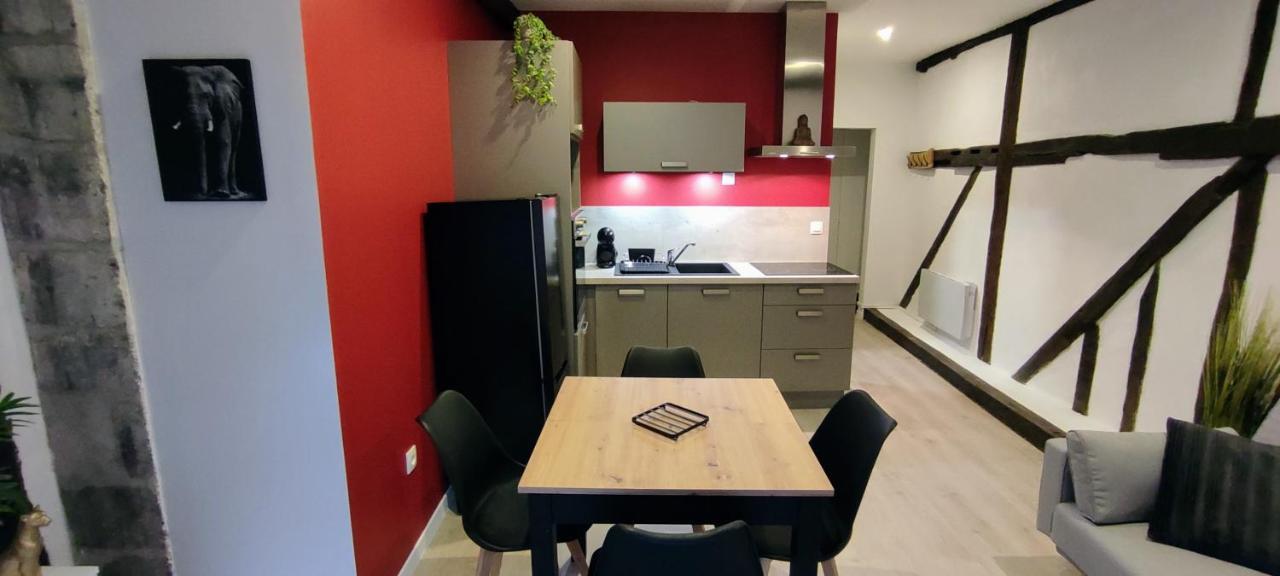 202 Duplex A Colombage En Plein Centre Ville Bourges Exterior foto